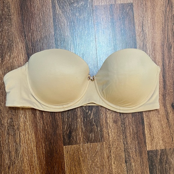 ✨Soma Embraceable Strapless Bra✨ - Picture 2 of 9